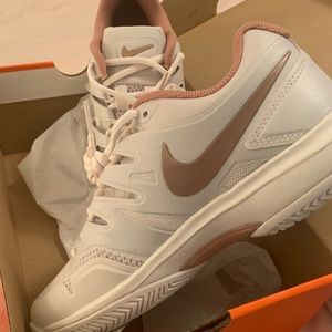 NIKE AIR ZOOM! SIZE 8 BRAND NEW!$135.00org.$149.00